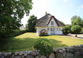 Haubarg Reetdachhaus Lüttje Haubarg